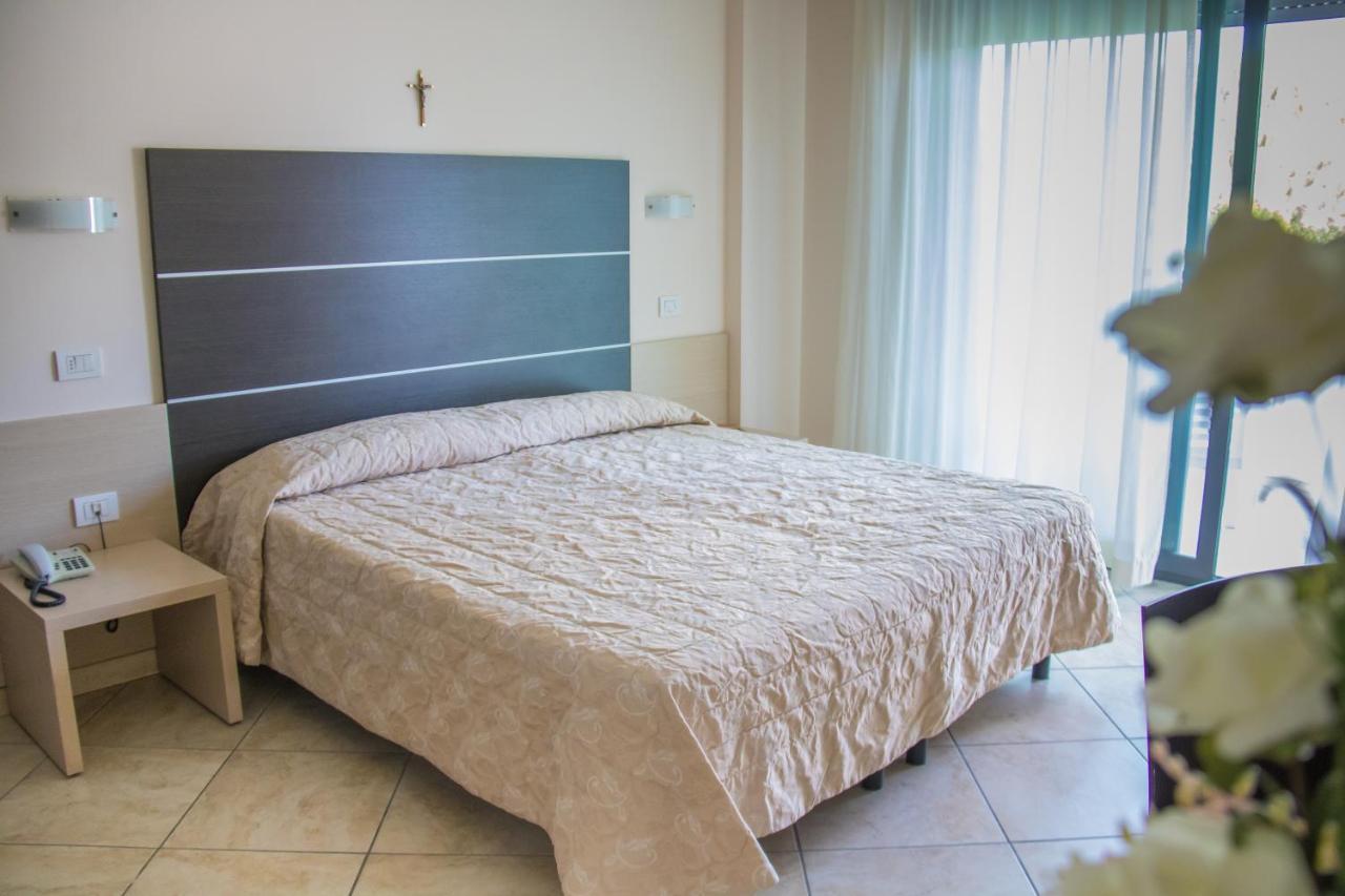 Renzo Hotel